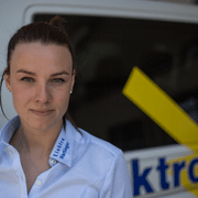 Julia Hartinger  picture